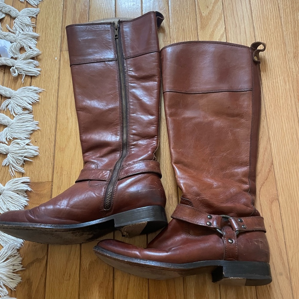 9.5 Frye riding boots